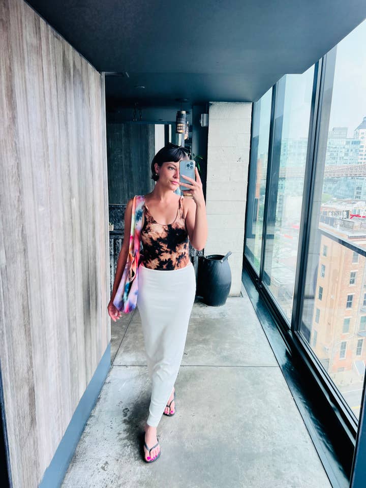 RNG håndfarvet bodysuit i tåge for engroshandel hos Shop RNG