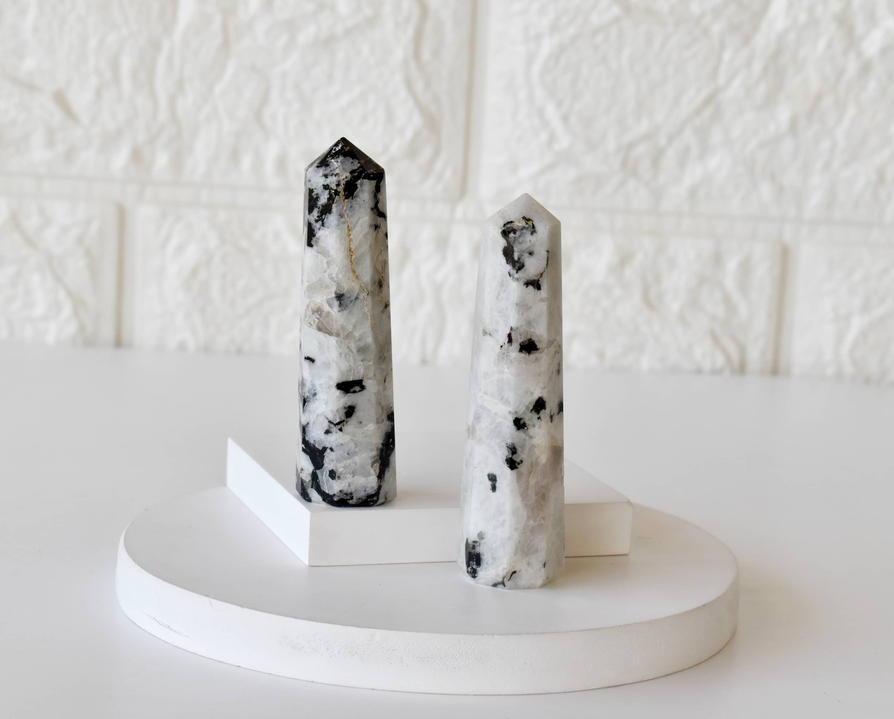 Soothing Crystals - Wholesale Spiritual stone/crystal - Obelisk | Rainbow Moonstone | Crystal Tower | Crystal Point3