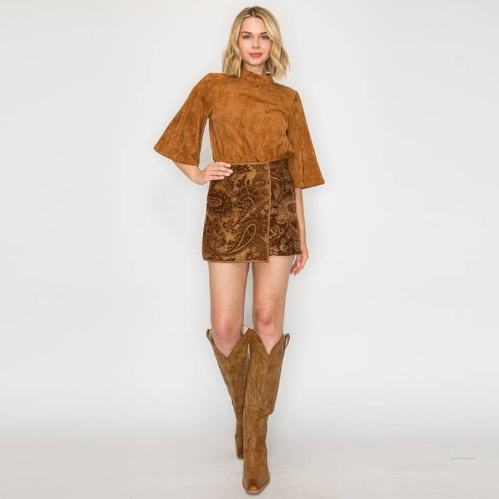 LoveWednesday - Wholesale Blouse - Women's - Bell sleeve camel suede top - LWT1802 36