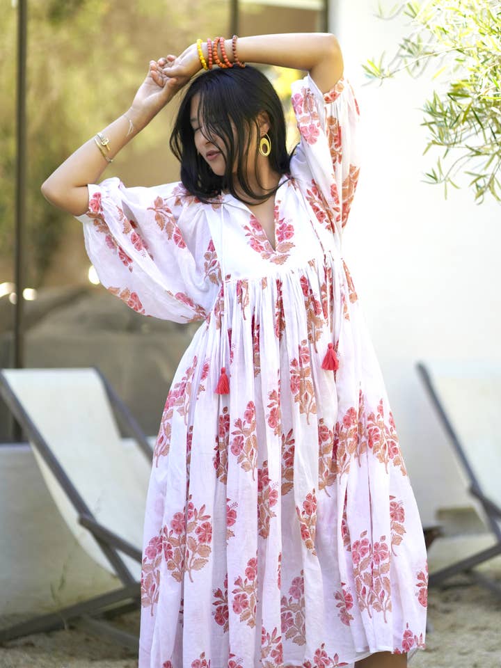 Mylah midi-jurk met blokprint wit koraal voor wholesale door Dolma