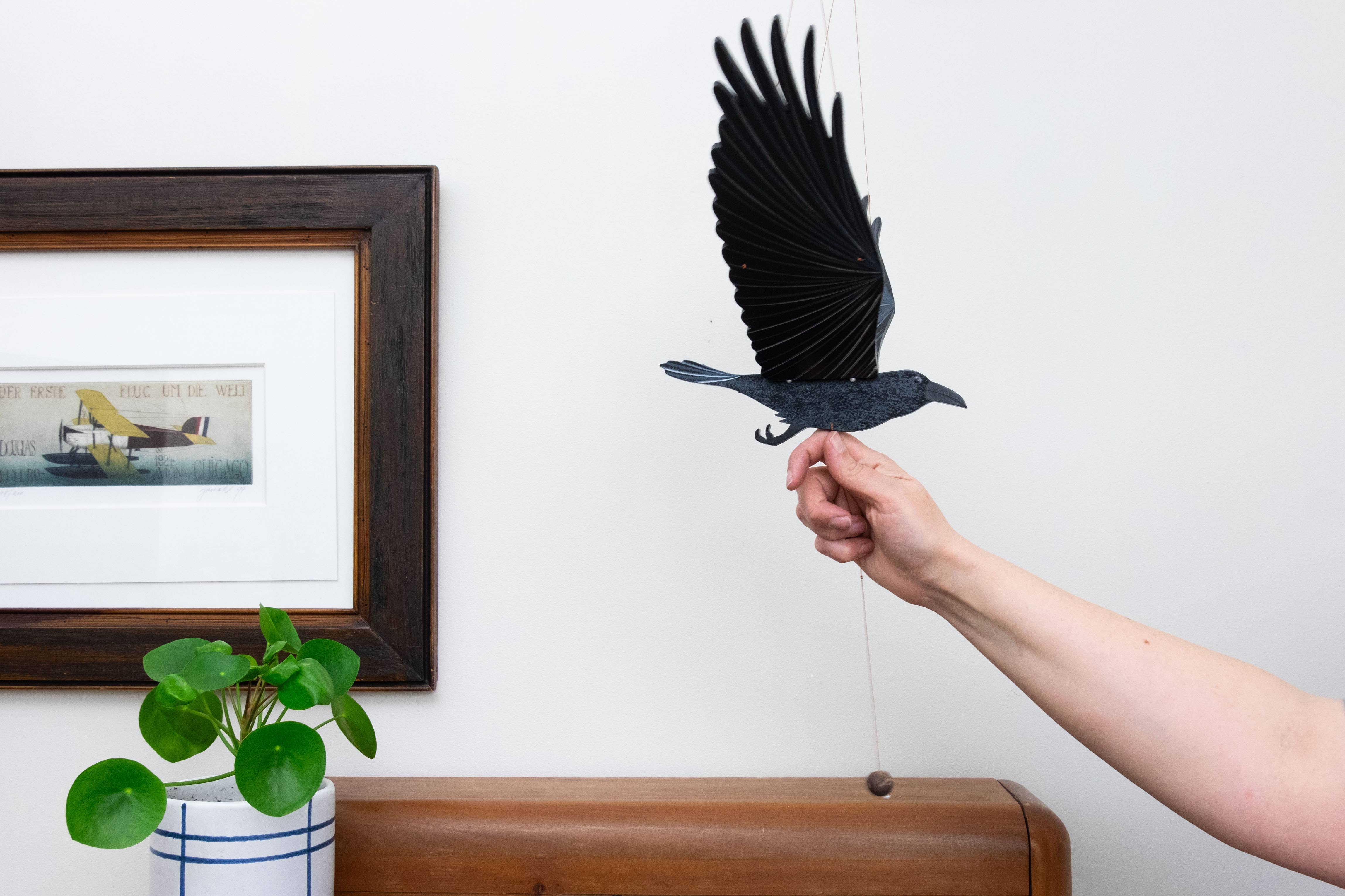 Tulia's Artisan Gallery – Großhandel Mobiles – Mobile mit fliegender Rabenkrähe6