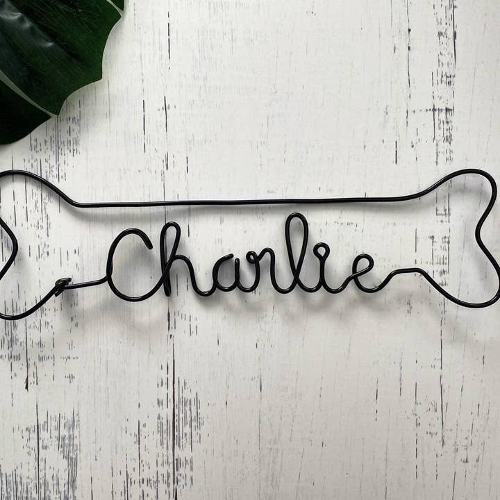 Wonder Wire Design - Vente Pancarte - Panneau de nom personnalisé en os de chien | Panneau de nom de chien personnalisé | Panneau de nom de chien en fil métallique | Panneau de mot en fil | Signe en os6
