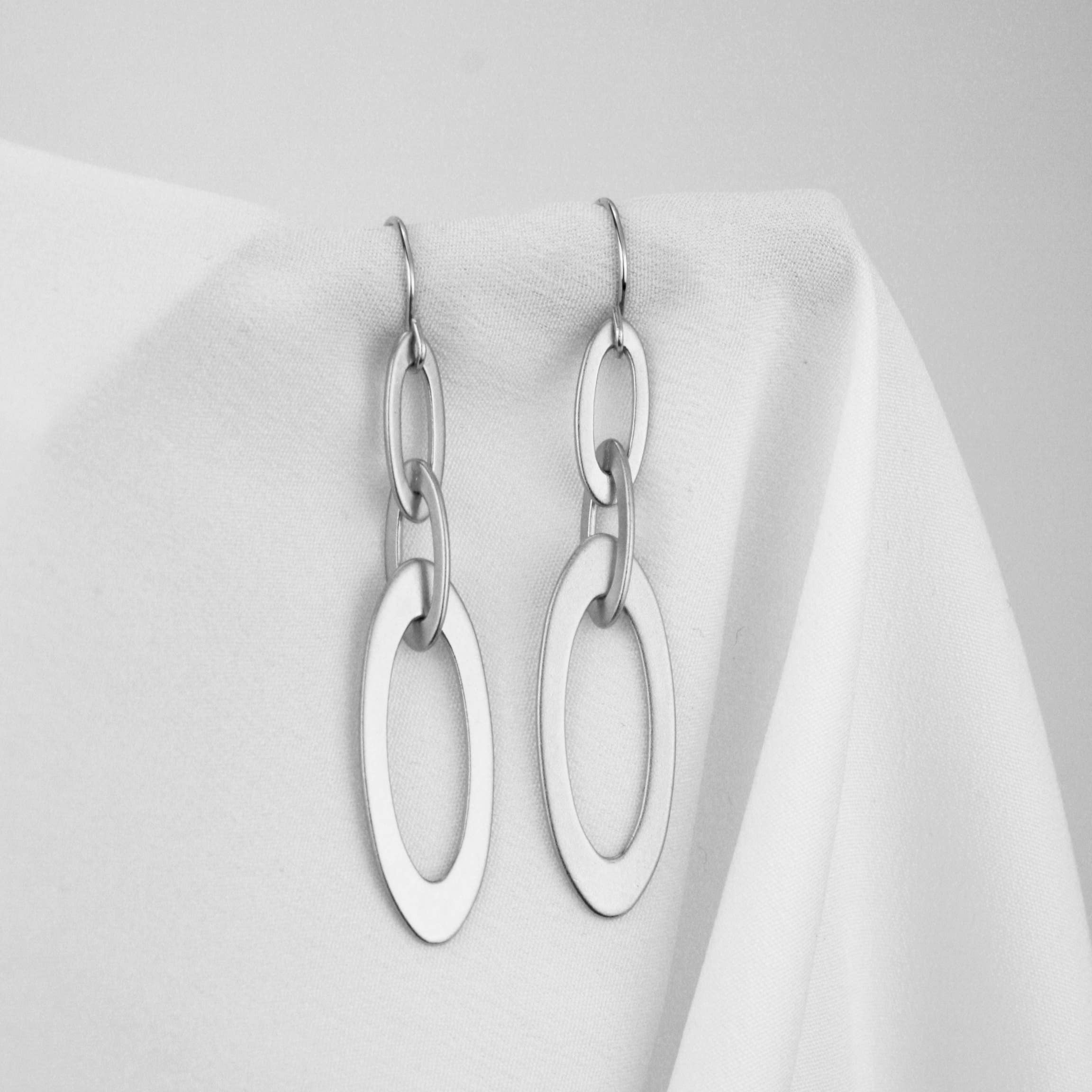 Industrial Jewellery Ltd – wholesale Dangle earrings – Ava Earrings Silver0