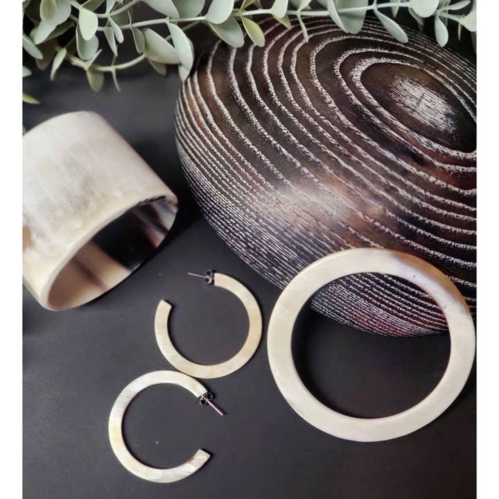 BRANCH JEWELLERY – wholesale Bangle bracelet – White Natural Horn Bangle Bracelet mothers day gift
4