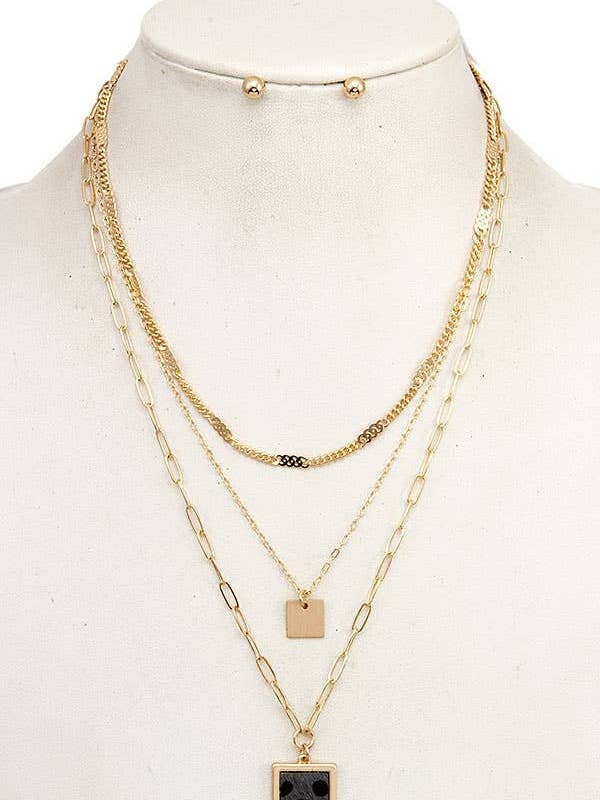 LAYERED ANIMAL PRINT PENDANT NECKLACE SET for wholesale by anbfashion