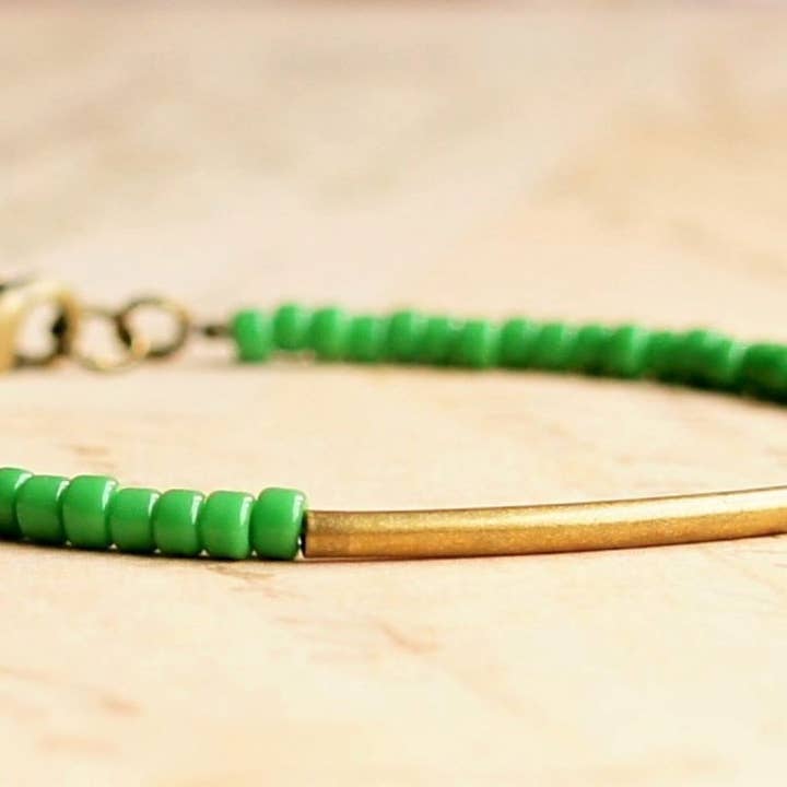 Shamrock Green Bronze Bar Bracelet for wholesale by Sentimento