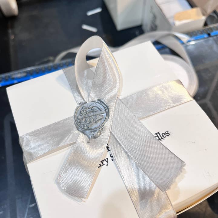 Zebra Industries, LLC - Wholesale Novelty Candle - The Mane Event- Lion Head Candle2