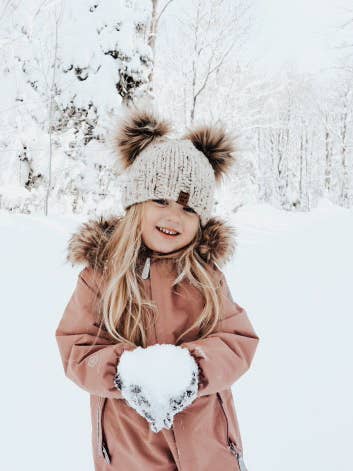 Bonnet en maille double pompon pour la vente par Lakeside Knits co