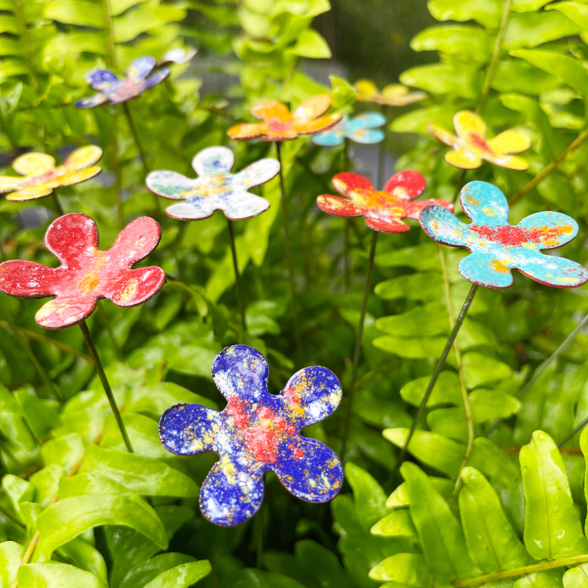 Clever Goods by Annabelle Noel Designs - Wholesale Garden/Lawn Stake - Small Copper Enamel Flowers6