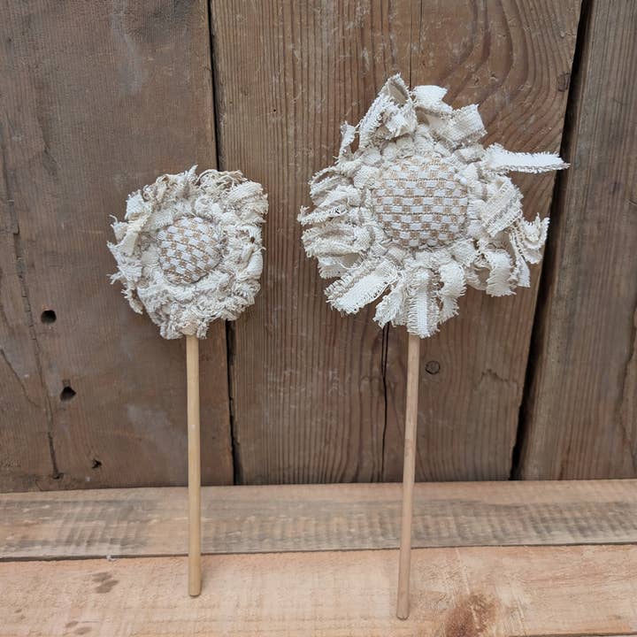 Listras e Tecido Trançado Girassóis em um Pau por atacado de A.T. Imports