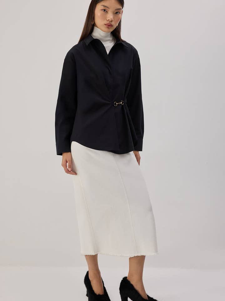 CAMISA POPLIN COM ACESSÓRIOS METÁLICOS por atacado de Touché Privé