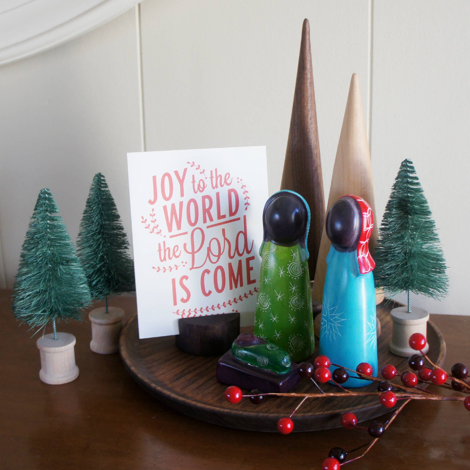 Venture Imports LLC – Großhandel Weihnachtskrippen-Deko – Bunte 3-teilige Krippe2