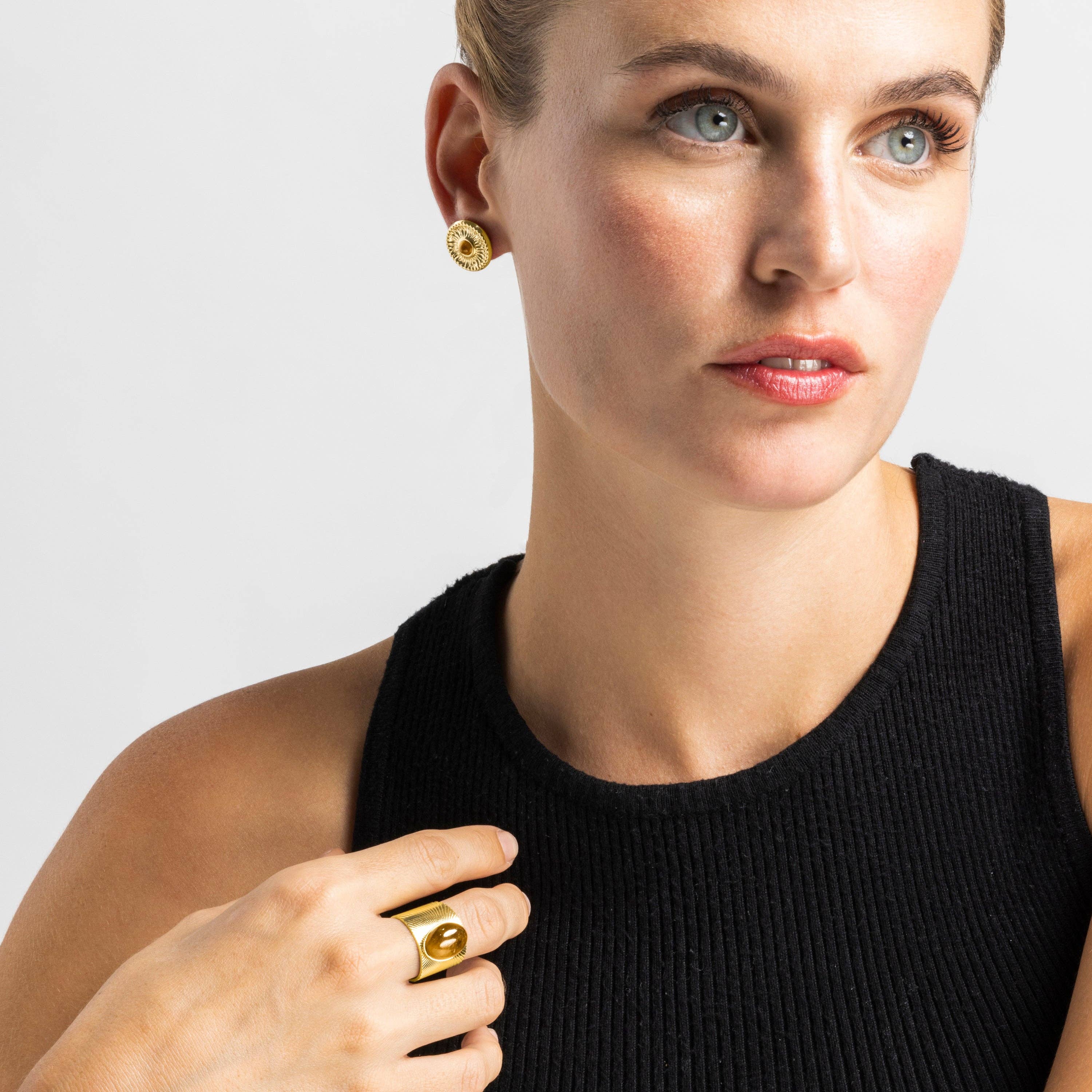 Luxenter - Wholesale Cocktail/Statement Ring - Anillo Luxenter con Ojo de Tigre acabado oro 18k - Anleh1