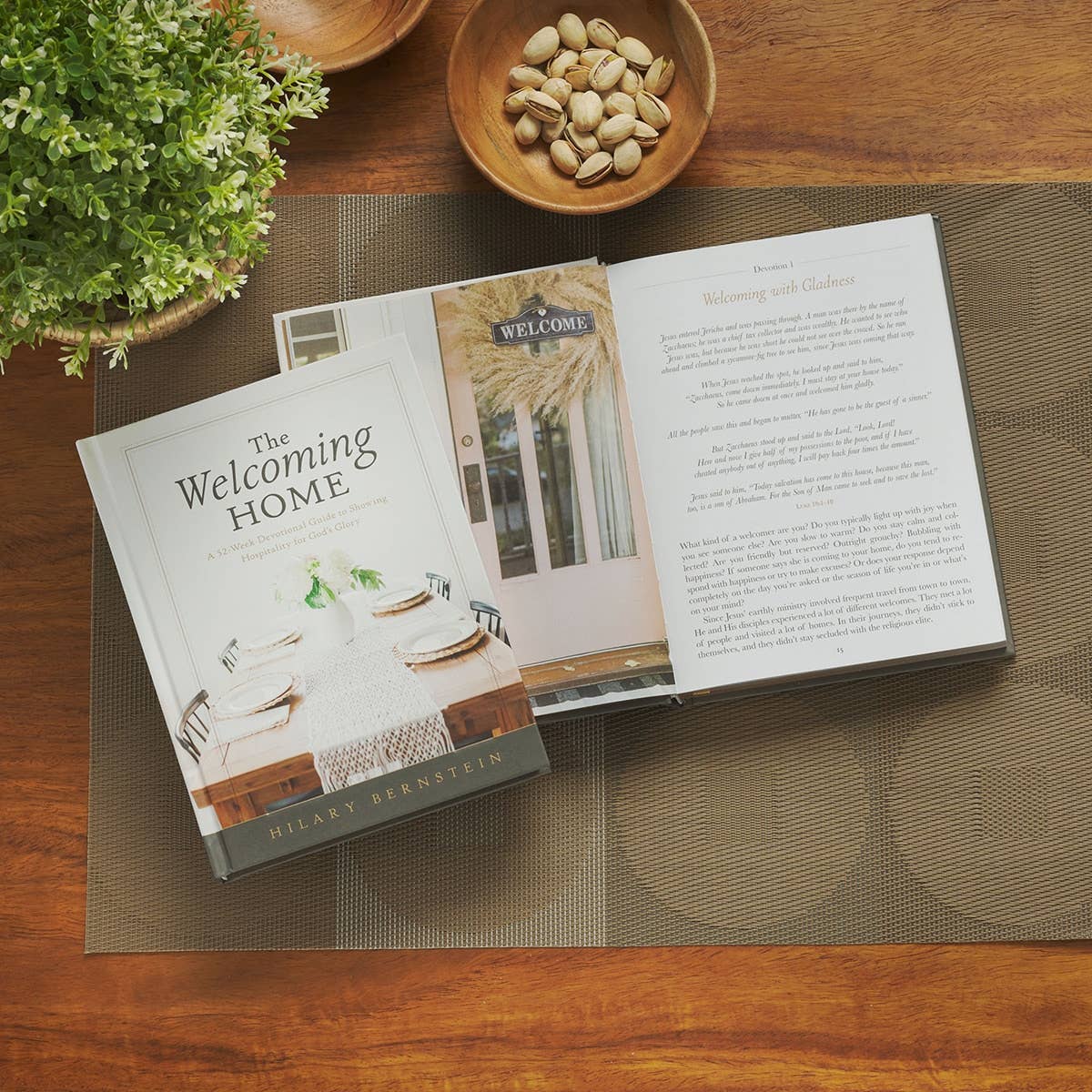 Christian Art Gifts - Wholesale Religion - The Welcoming Home: A Devotional Guide to Hospitality4