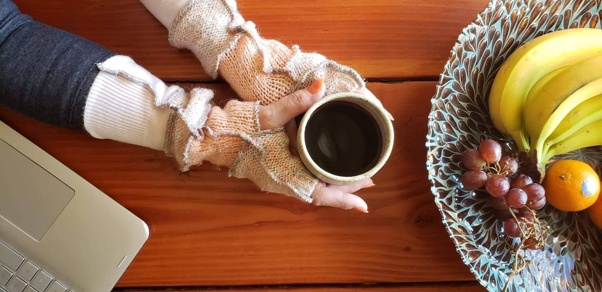 Jax Upcycled - Wholesale Gloves - Unisex - NO "JAX" LABEL Upcycled Unisex Fingerless Gloves1