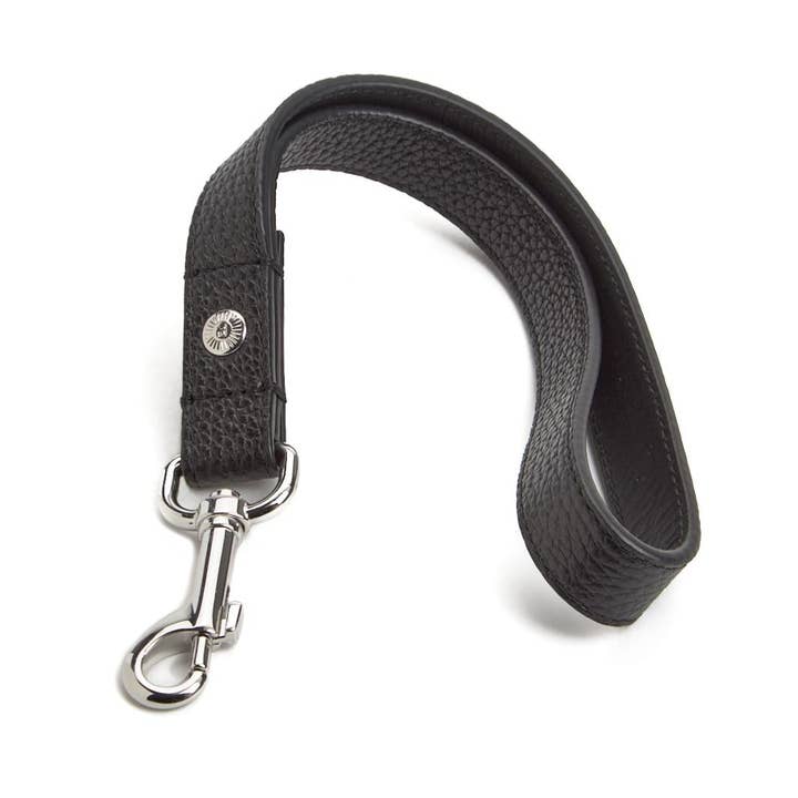 Leather Dog Short Leash & Seatbelt Tether – Black / Silver for wholesale by Pinewood Leather & Collar