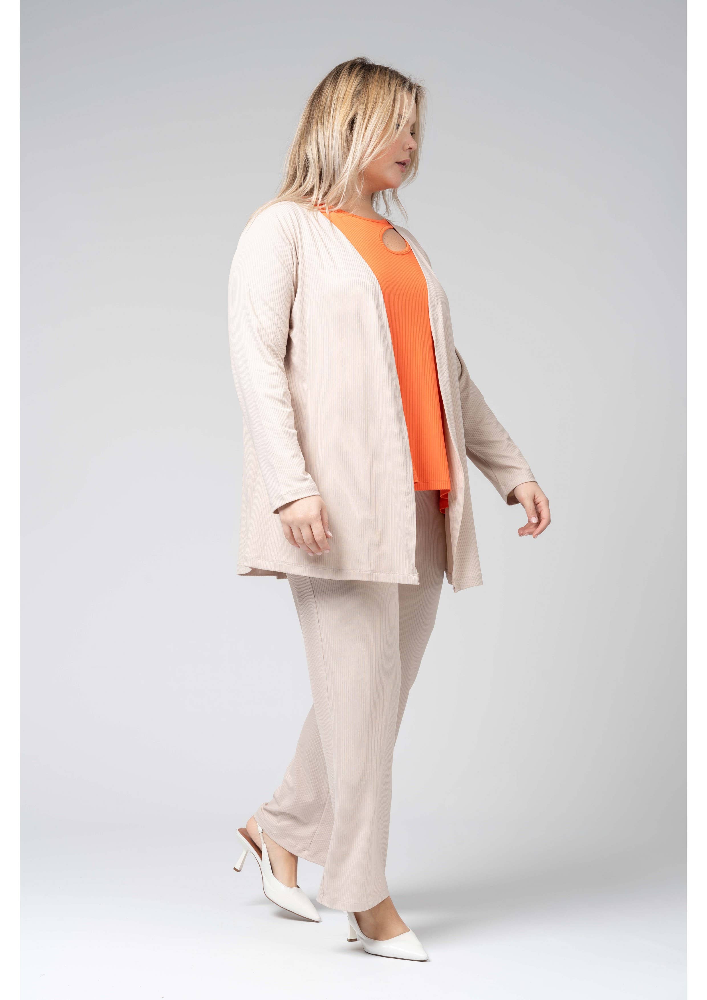 Teresa Cardoso Oliveira - Wholesale Broek - Dames - 243016 - Gebreide broek uit de Lente/Zomer collectie in grote maten4