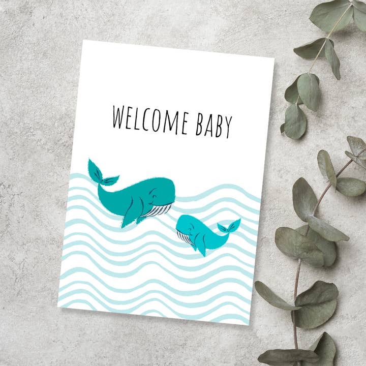Biglietto per Neonato | Benvenuta Balena | Design Neutro rispetto al Genere per la vendita all'ingrosso da parte di JoeyPrints