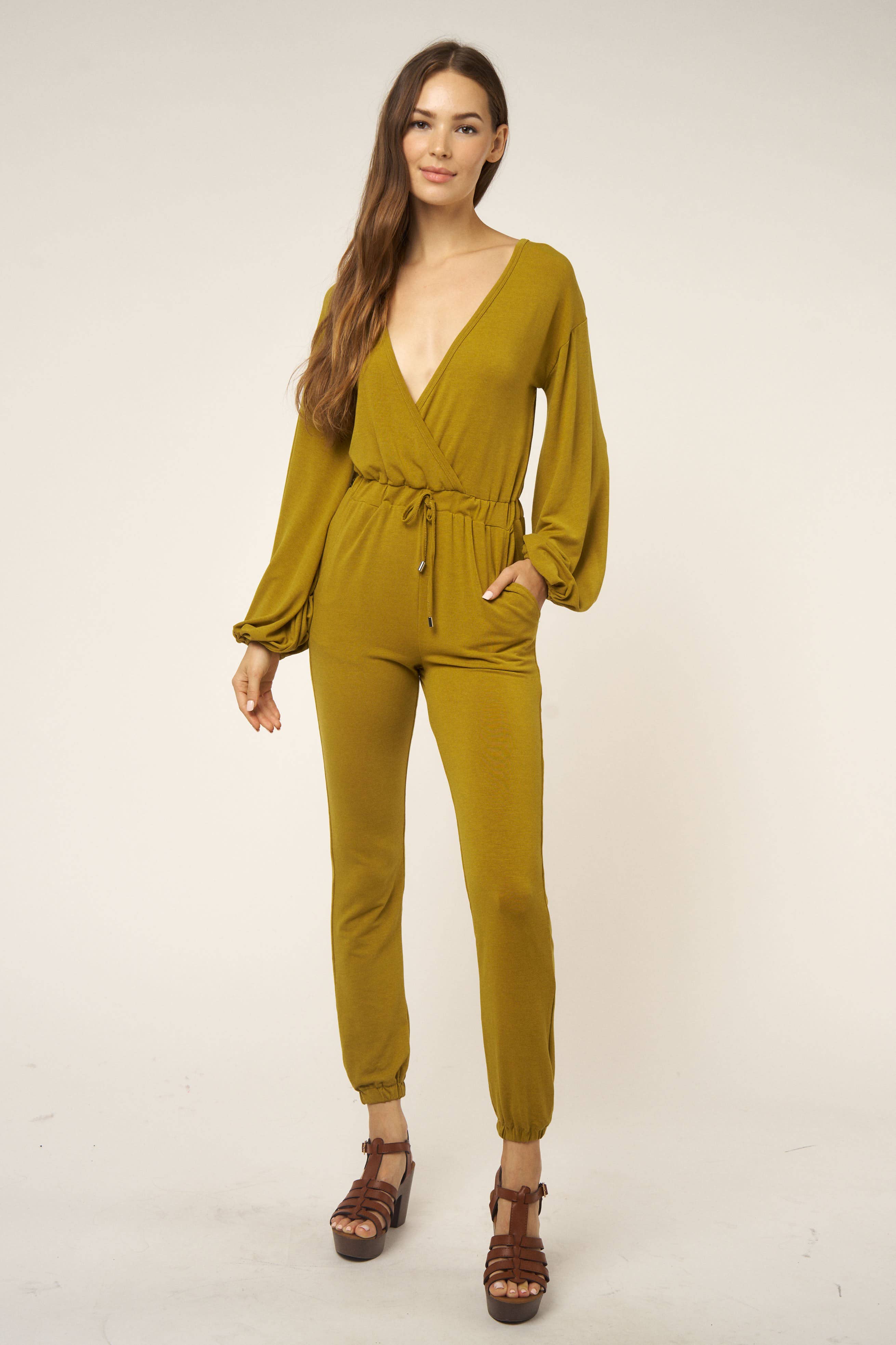 Hers & Mine – wholesale Set med topp och byxa – Dam – LINNE SMOCKED RYNKAD FRÄMRE RÖRET OCH BYXOR SKICKAS13