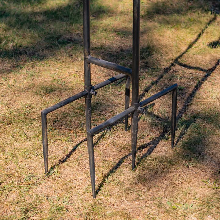 Zaer Ltd. International - Wholesale Garden/Lawn Stake - 8.35ft. Tall XL Flying Dragon Iron Rocking Stake "Drakono"