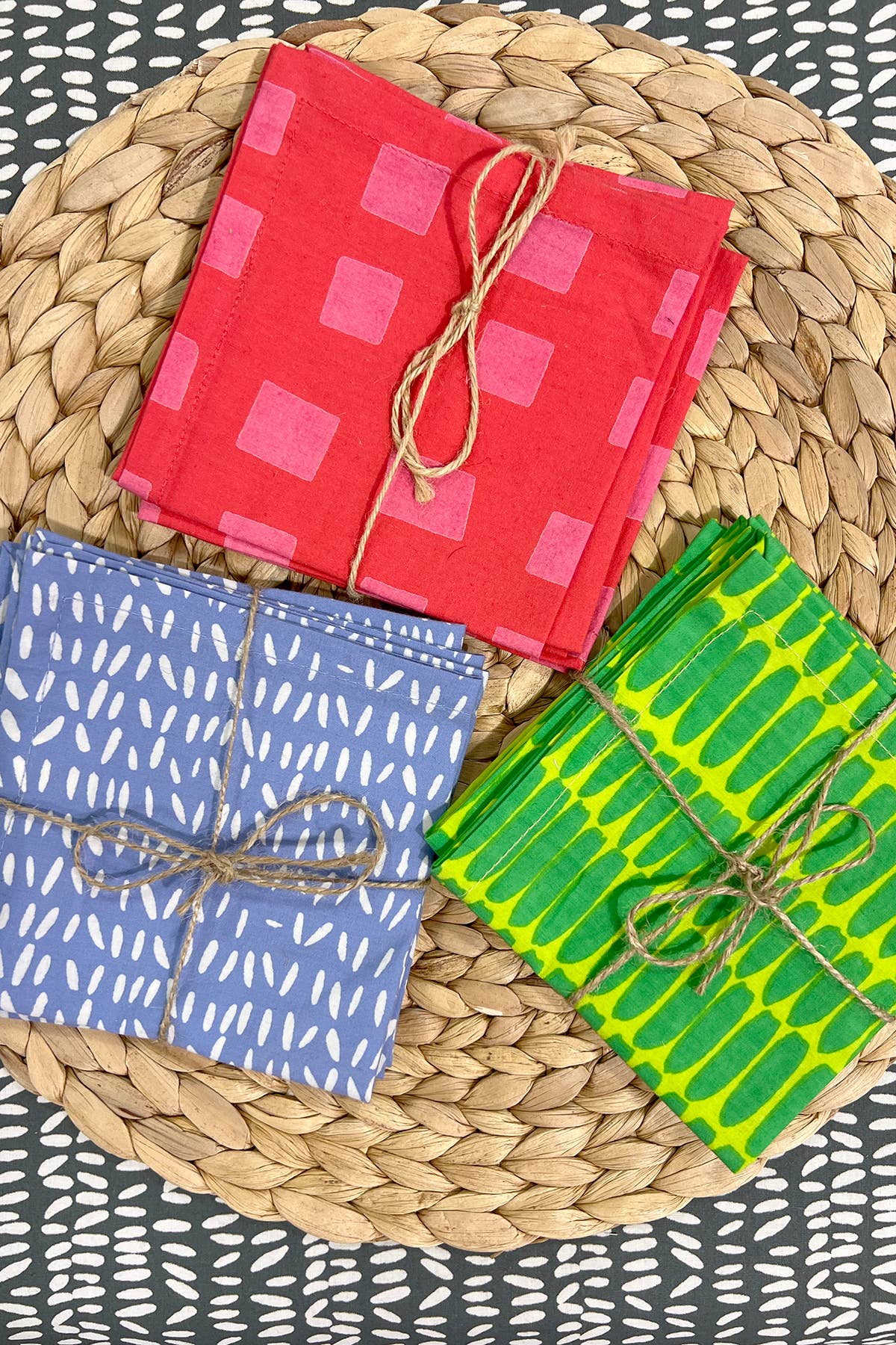 See Design - Wholesale Dinner & Cloth Napkin - Cocktail Napkins (Set of 4)30