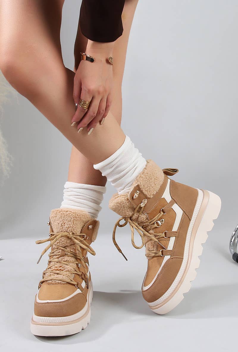 BELLICY / Cink-me - Wholesale Booties - Women's - L-601, Tricolor mountain-style ankle boots in suede1