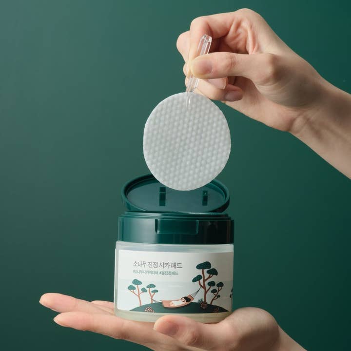 ROUND LAB Pine Tree Soothing Cica Pad 50ea for wholesale by Soonhari Beauty