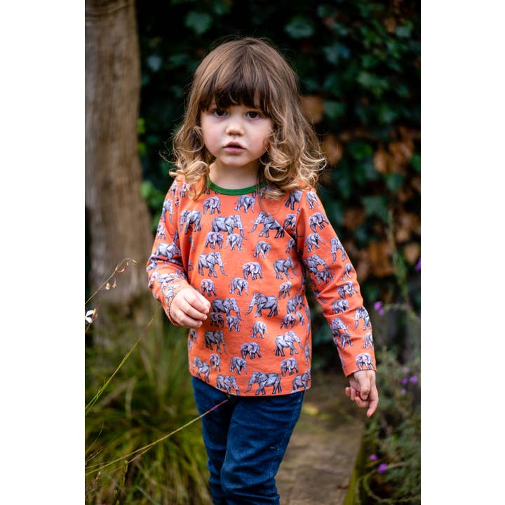 Elephant Stomp en haut orange pour la vente par JECO