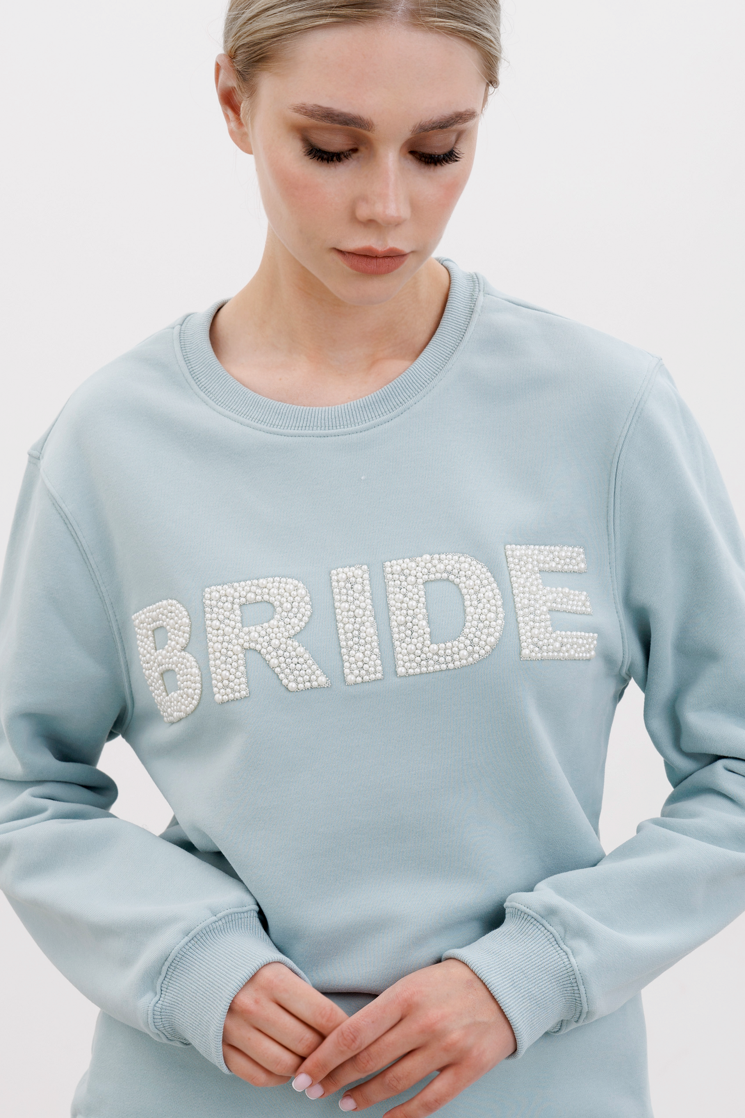 Heirloom Bridal Company - Wholesale Graphic Sweatshirt - Women's - Pearl BRIDE letters Sweatshirt1