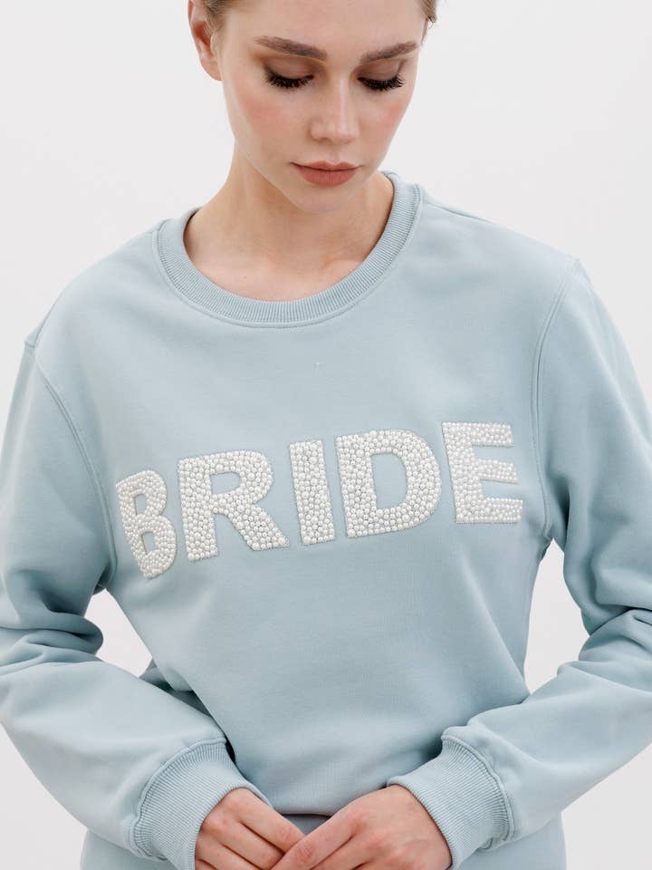 Heirloom Bridal Company - Wholesale Graphic Sweatshirt - Women's - Pearl BRIDE letters Sweatshirt1