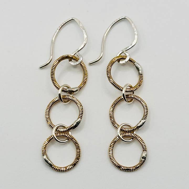 Brincos Triple Circle por atacado de Middle Sister Designs