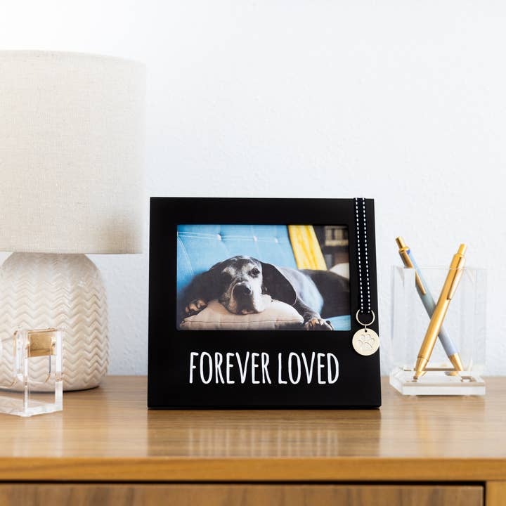 Pearhead - Wholesale Pet Urn/Keepsake Box - Forever Loved Pet Memorial Frame1