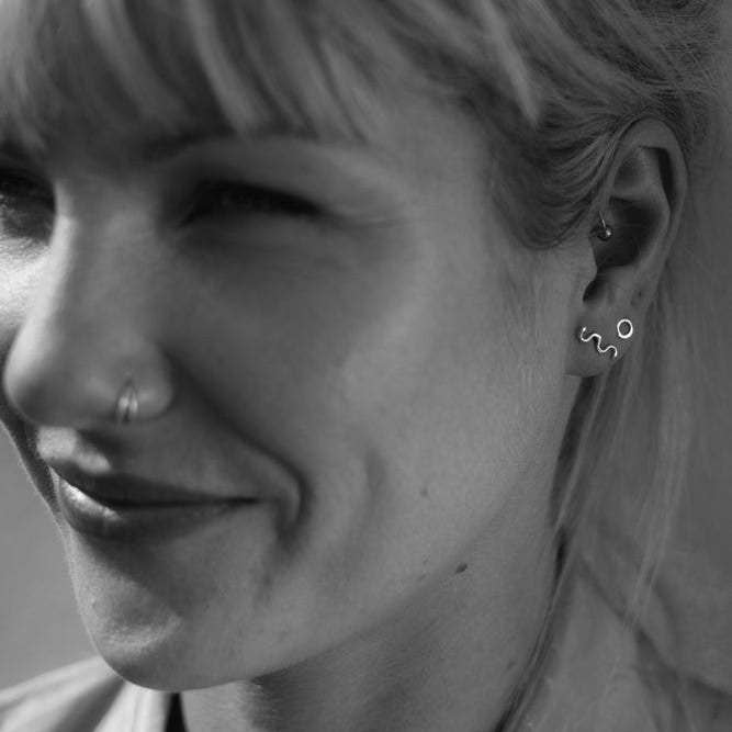 Lima Lima – wholesale Smycken – Random Studs, silver nitar, guld nitar, knäppa nitar