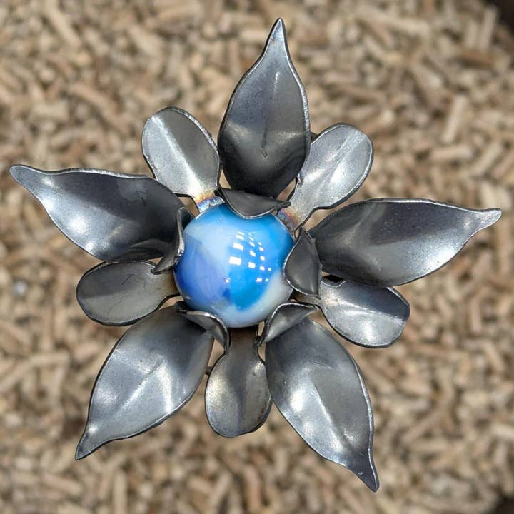 Designs by Dieter, LLC - Wholesale Garden/Lawn Stake - Handmade Metal Flower Garden Stake8