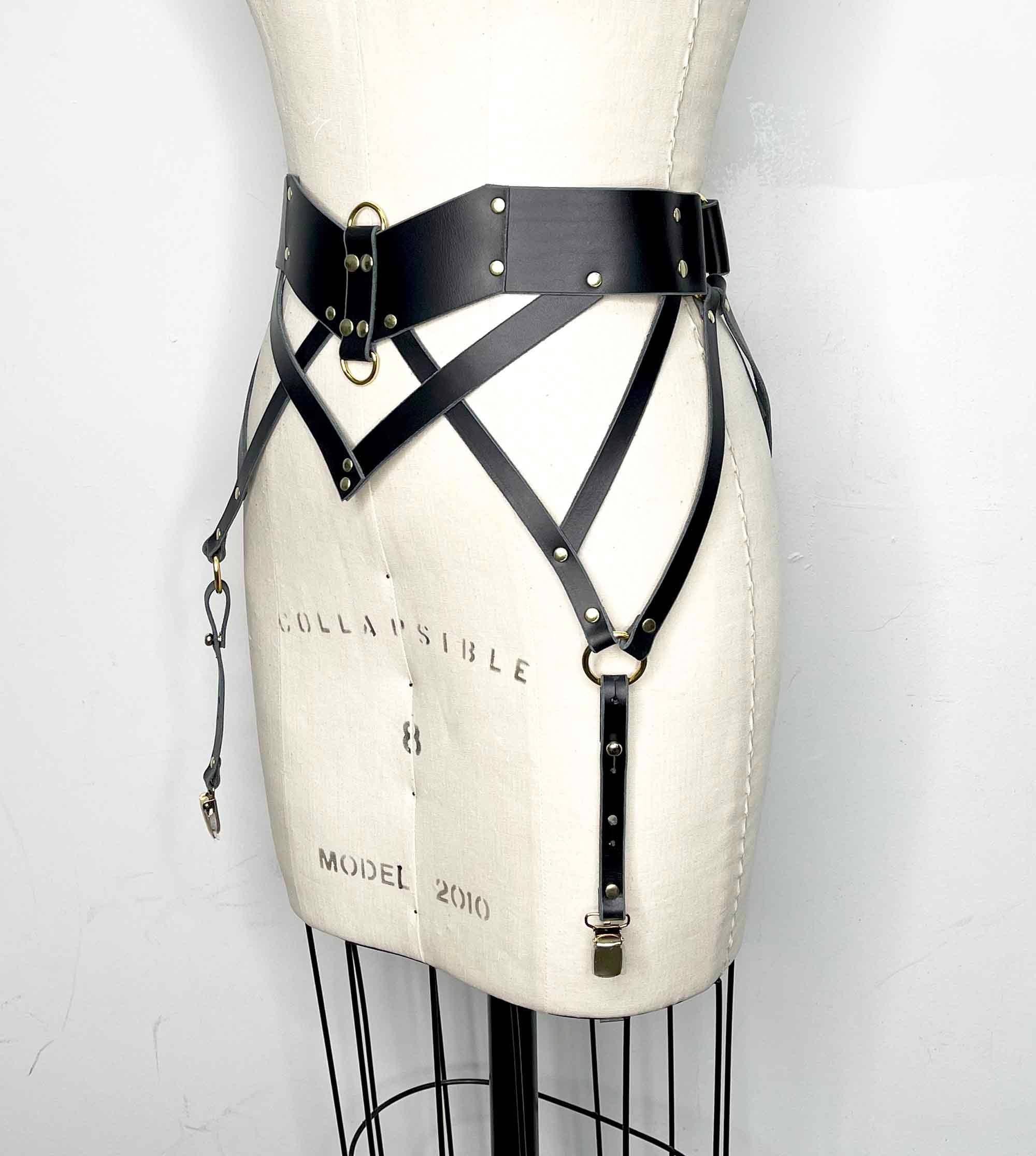 Love Lorn Lingerie - Venta al por mayor Cinturón - Mujer - Liguero Ostara de cuero negro1