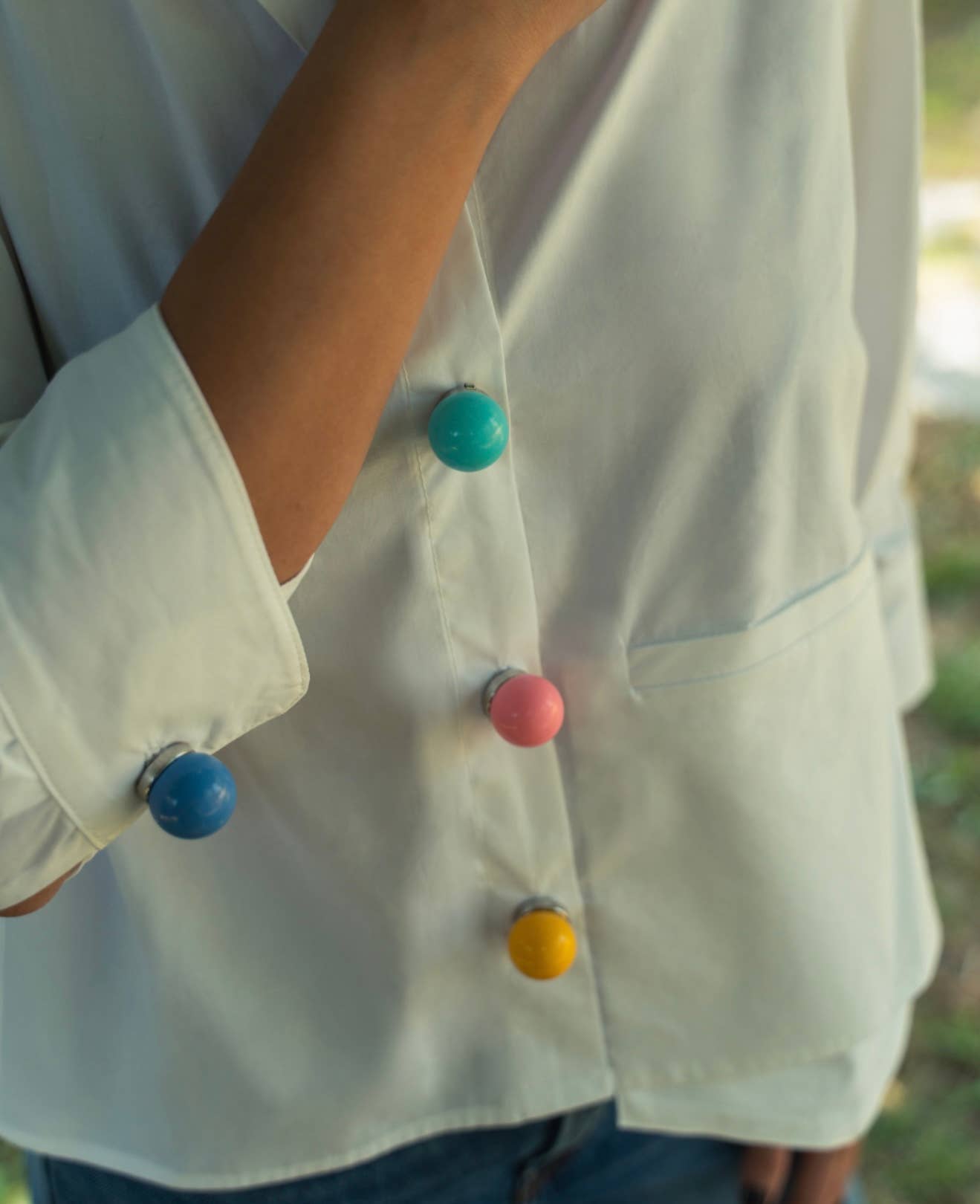 Mirta Accessori Moda – Engroshandel Broche – Ballsy Button – Ikonisk Knapdæksel38