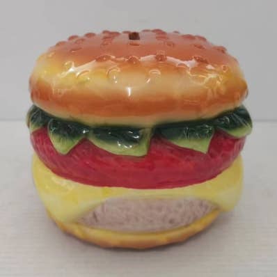 Keramisk Burger Money Bank för wholesale av McGowan & Rutherford Ltd