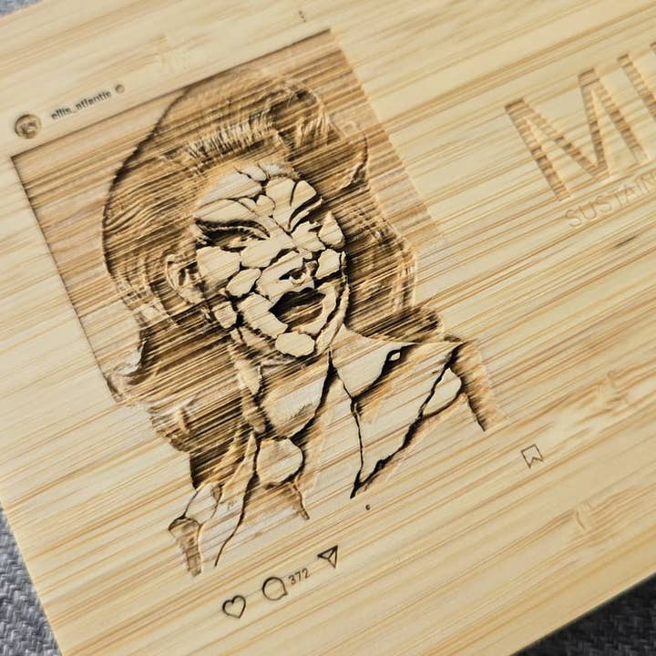 Mila Sustainable Packaging Company - Wholesale Makeup Storage Box - Large Handcrafted Bamboo Magnetic Makeup Palette11