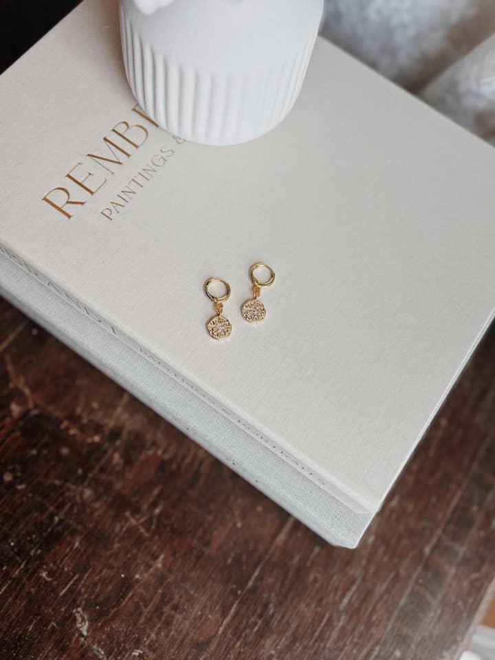 The Elena - Huggies for wholesale by Two Daisies Retail