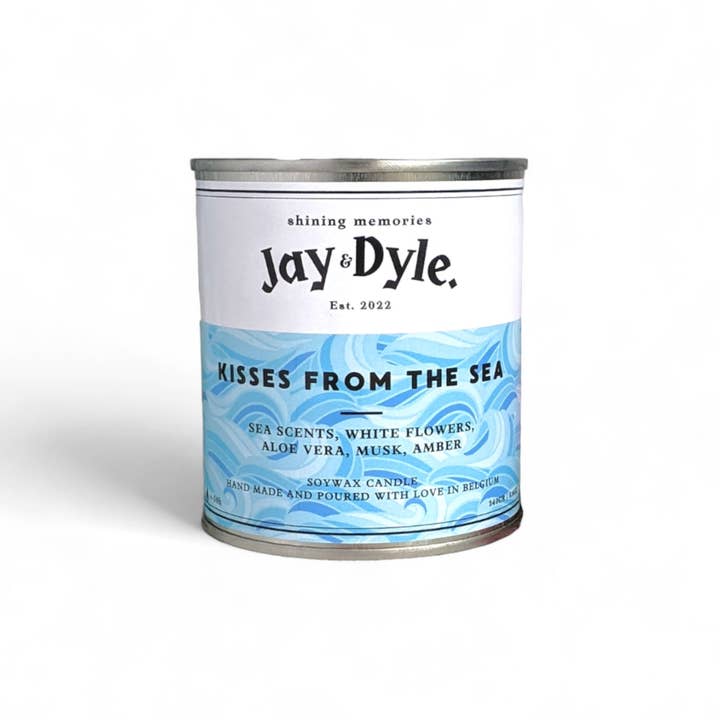 Handmade scented candle - aloe vera - musk - amber for wholesale by Jay & Dyle