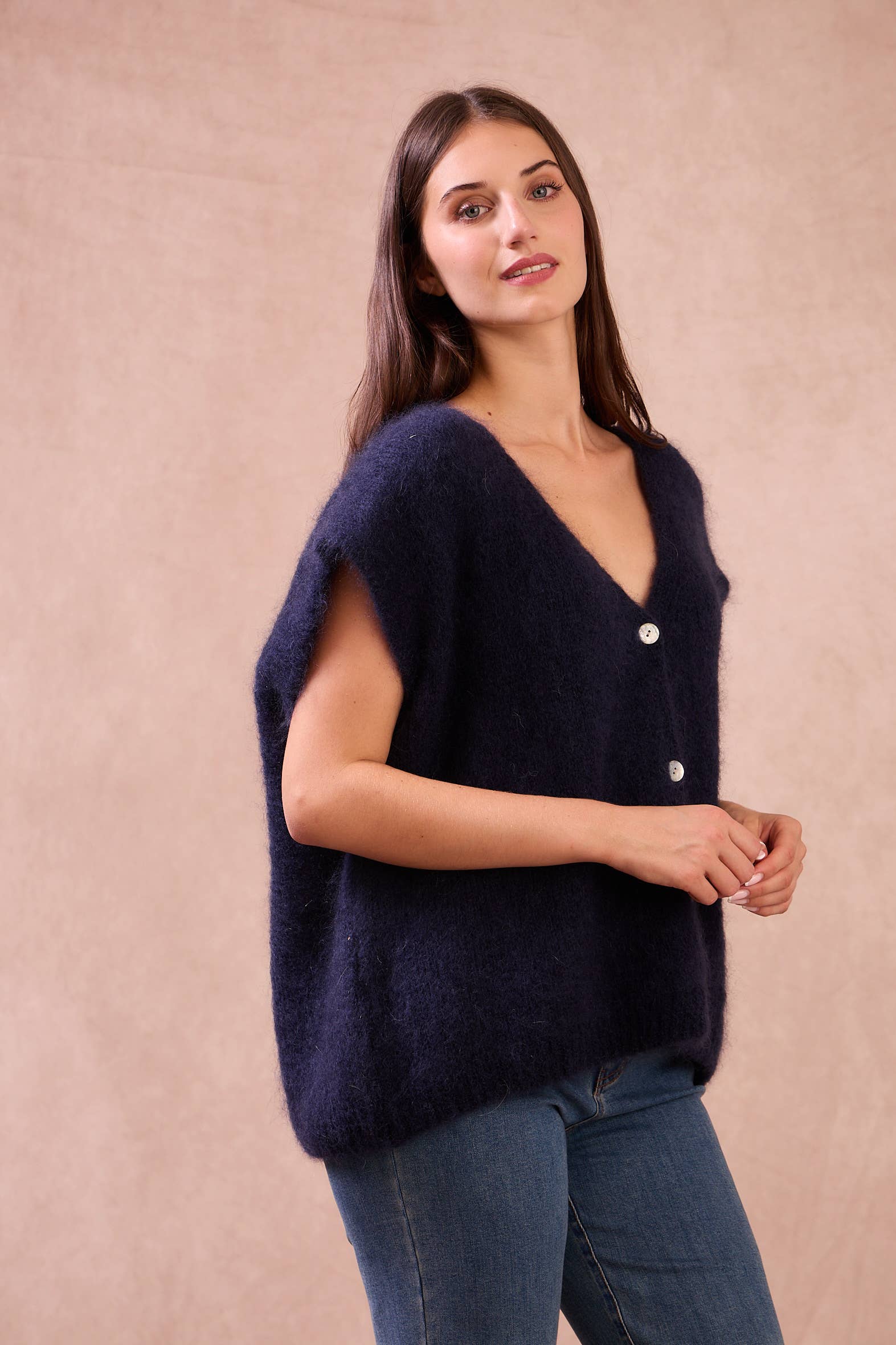 Calie Paris - Wholesale Cardigan - Women's - Sleeveless Mohair Cardigan with Buttons10