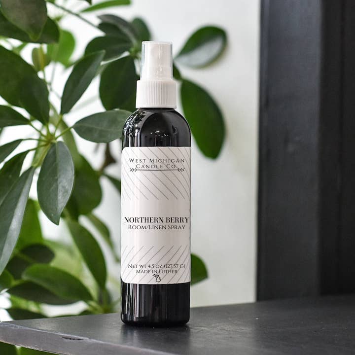 Nordic Berry Lugtfjernende Rumspray til Linned for engroshandel hos West Michigan Candle Co