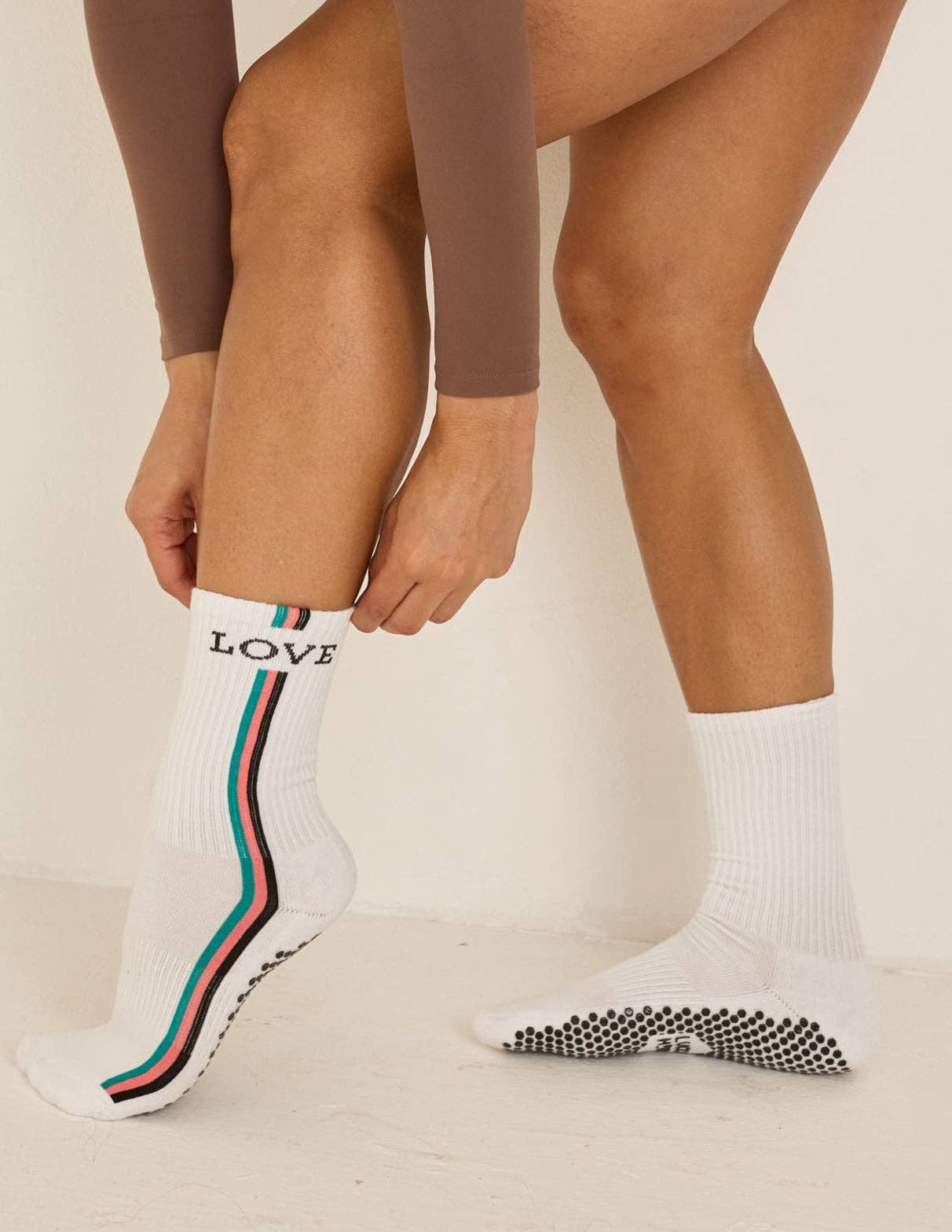 LUCKY HONEY – Großhandel Socken – Damen – Die Retro-Grip-Socke4