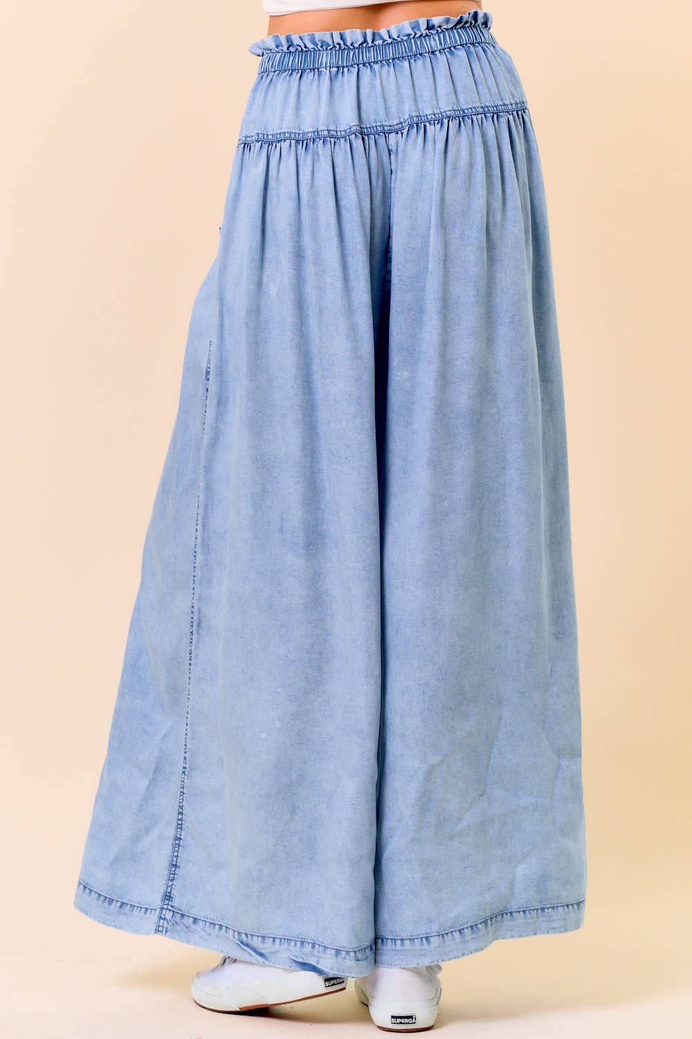 Doe and Rae - Wholesale Pants - Women's - TENCEL DENIM VOLUME WIDE-LEG PANT W/ SLANT POCKETS - 8823P11