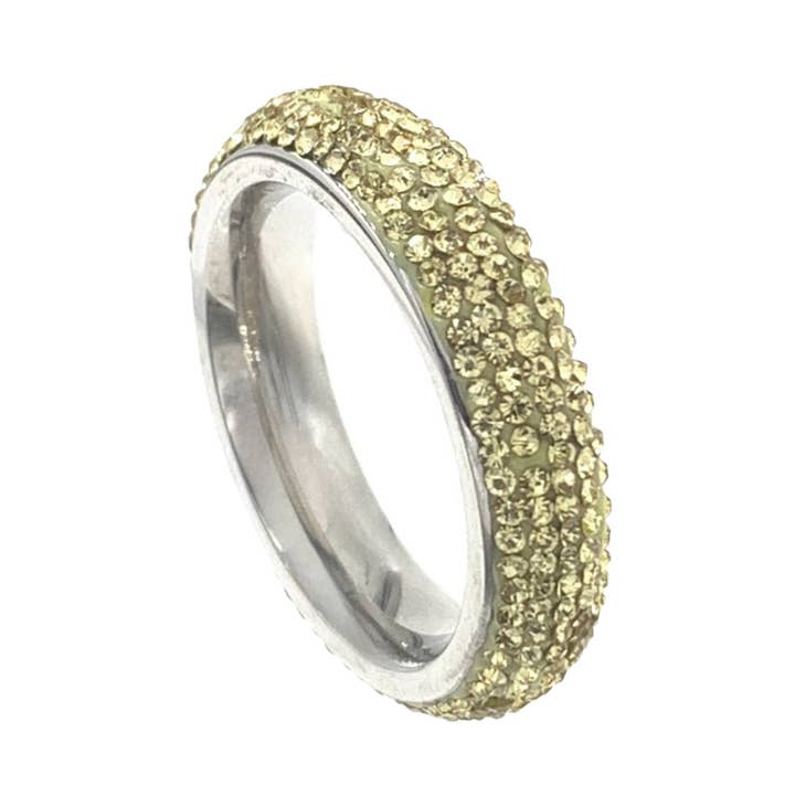 Pavé en cristal vert clair en acier inoxydable, posé sur tout le pourtour pour la vente par Nisso & Co. NYC Jewelry Wholesale