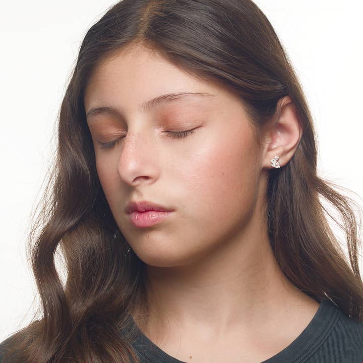 Brincos de coelhinho Kseniya por atacado de coco + peach jewelry