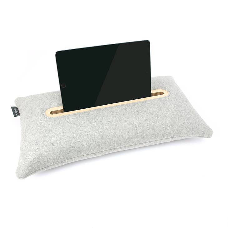 Interpose tablet pillow