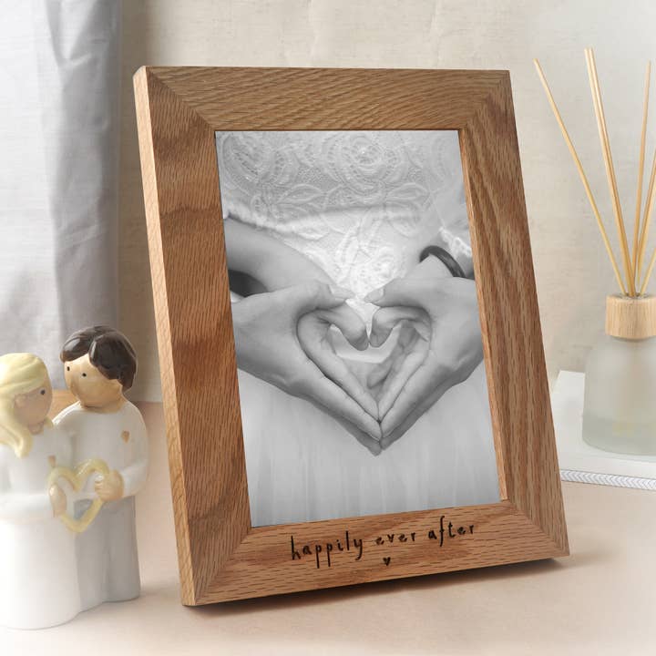 Send med kærlighed 'Happily Ever After' 5x7 Eg fotoramme for engroshandel hos CGB Giftware