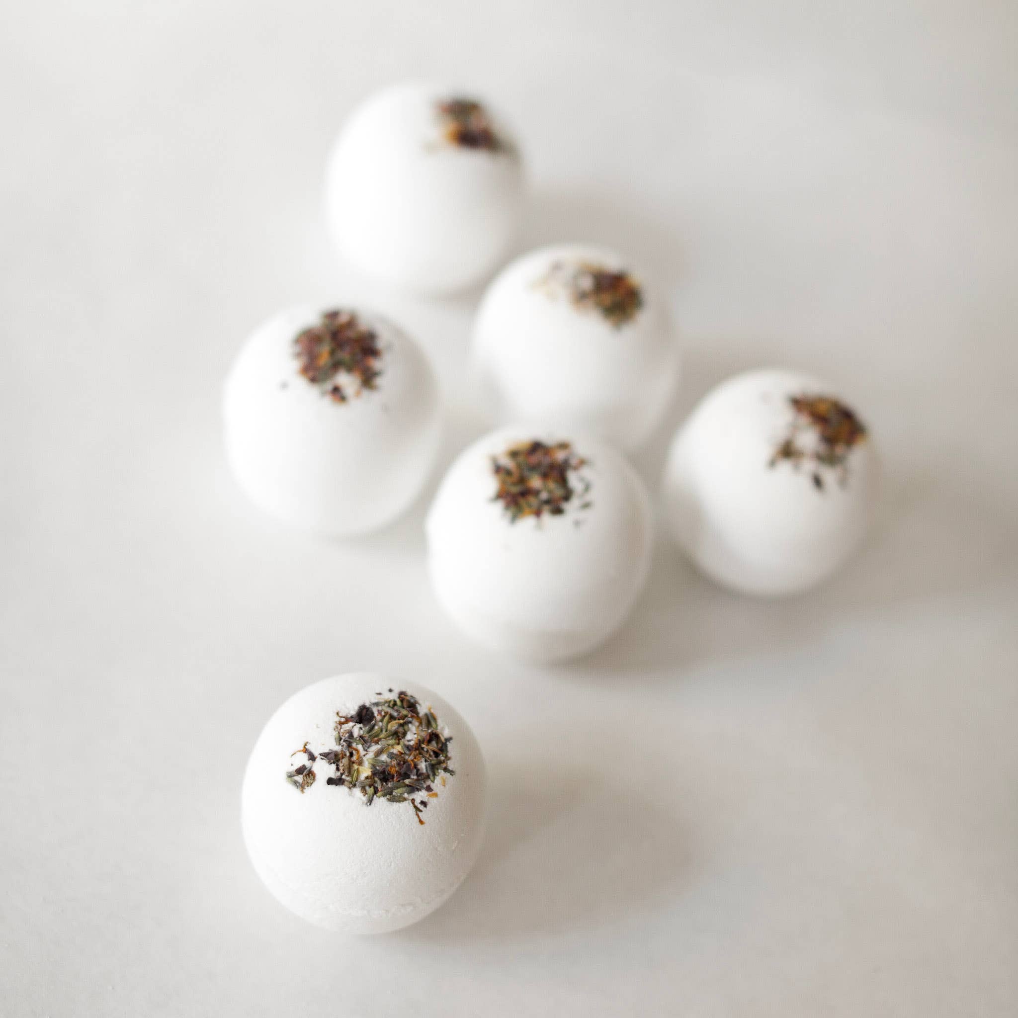 Among the Flowers - Wholesale Bath Bomb/Fizz - Bath Bomb | Lavender1