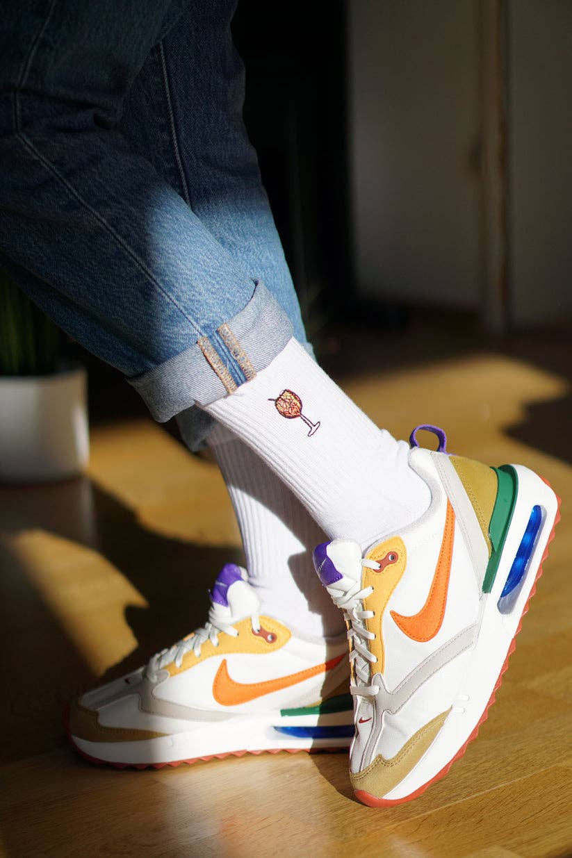 white Spritz | Bestickte Bio Baumwoll Socken für den Großhandel auf Faire4